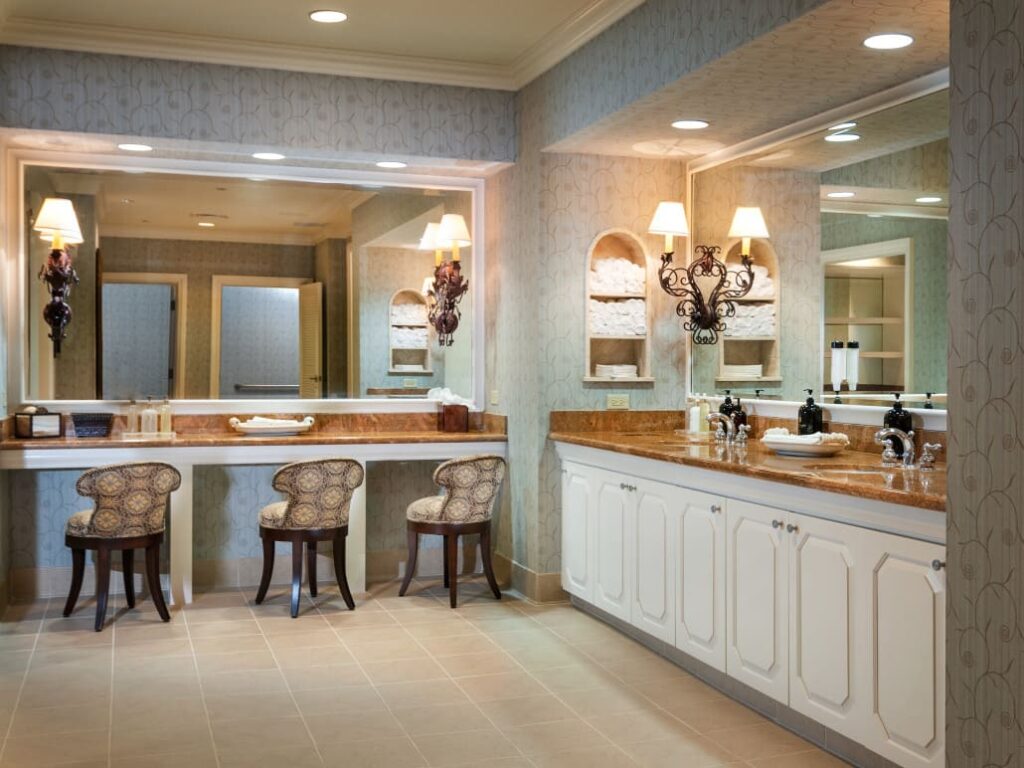 PH Interiors - Amenitites - Aberdeen Golf & Mizner Country Club (19)