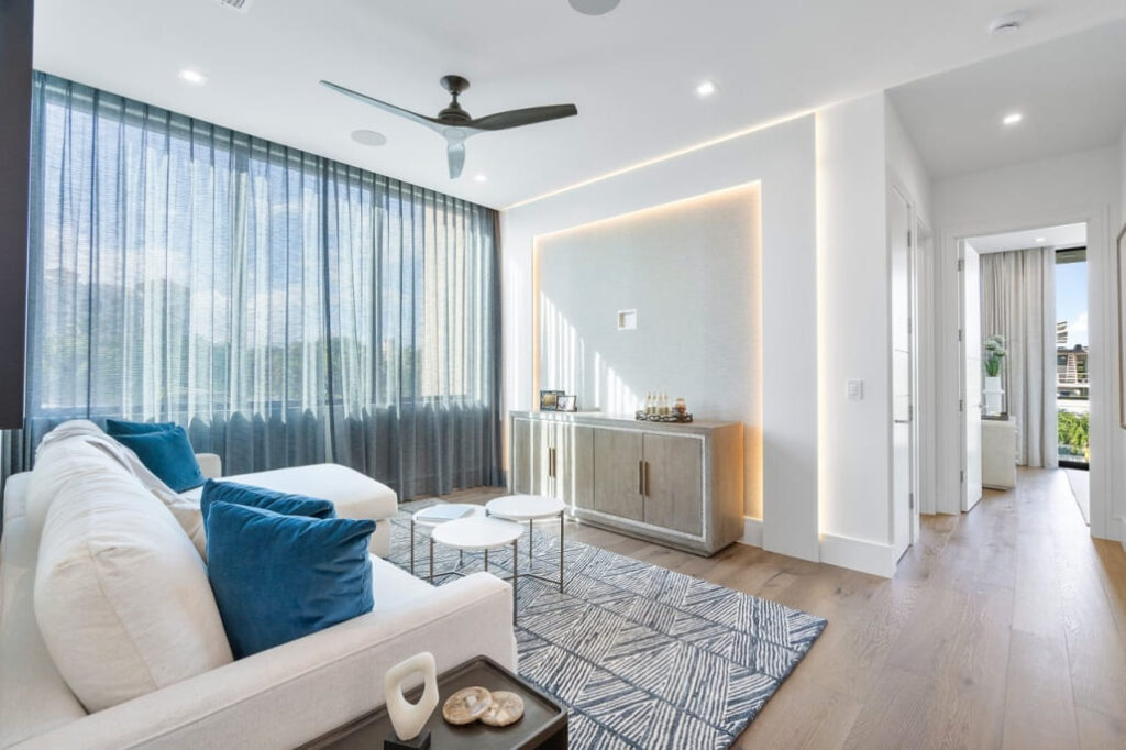 PH Interiors - Builder Models - Oceanside Modern (13)