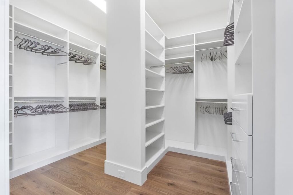 PH Interiors - Builder Models - Oceanside Modern (23)