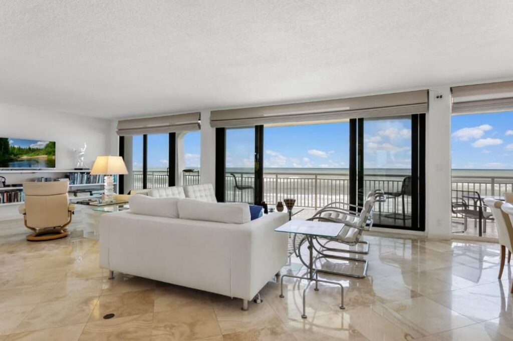 PH Interiors - Renovation and Remodeling - Beachside Backdrop (4)