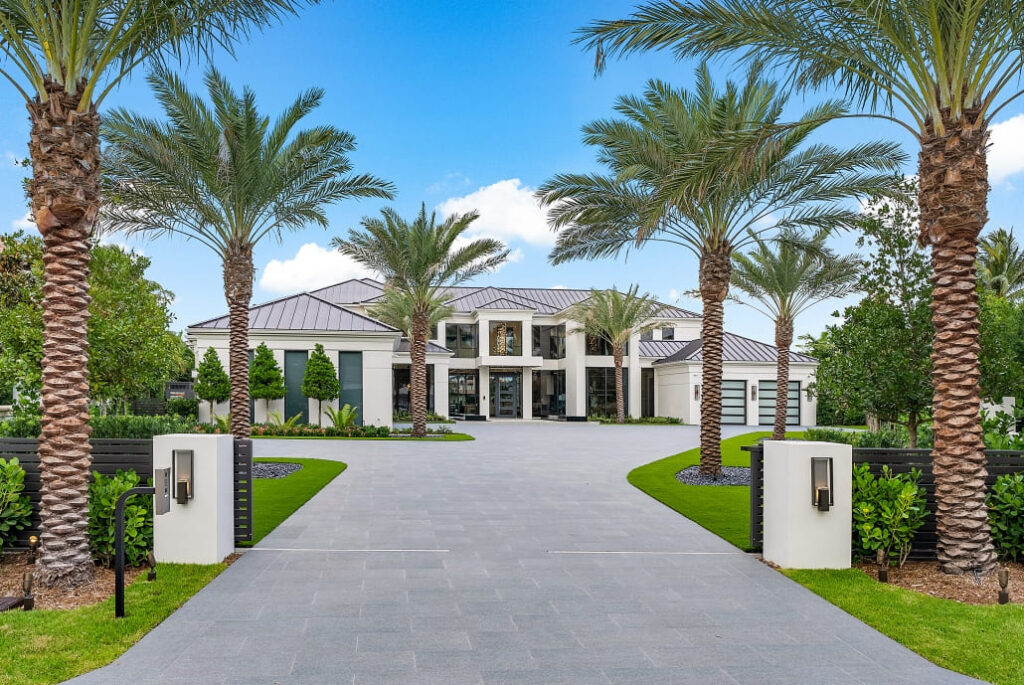 PH Interiors - Residential - Entertainers Dream (1)