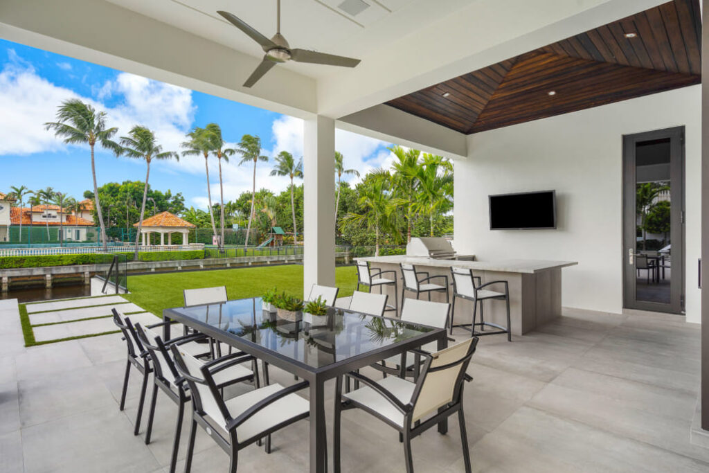 PH Interiors - Turnkey Signature Homes - Between The Lines (10)