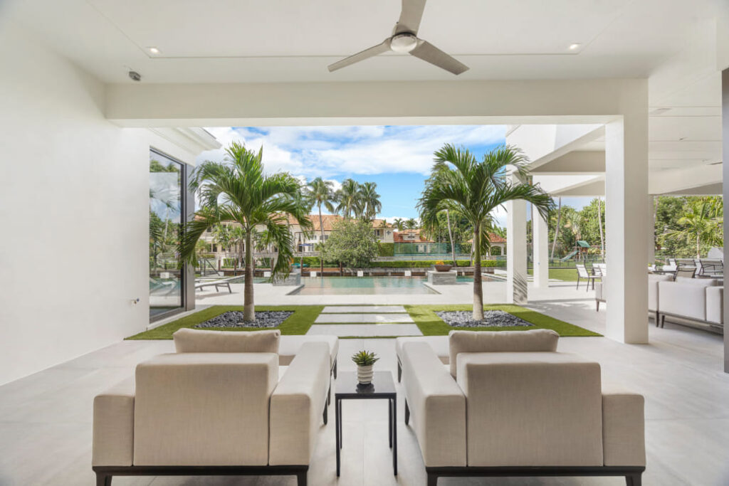 PH Interiors - Turnkey Signature Homes - Between The Lines (11)