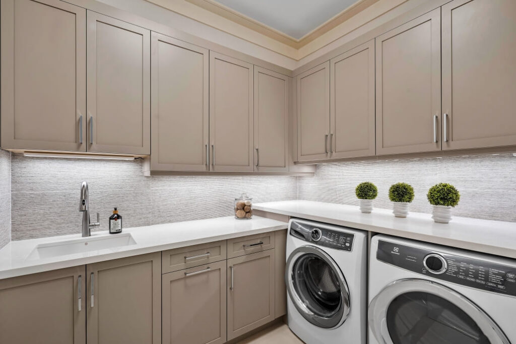 PH Interiors - Turnkey Signature Homes - Golden Allure (16)