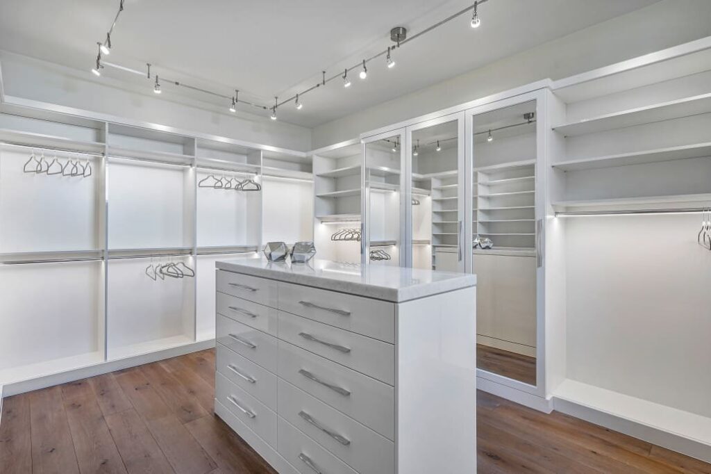 PH Interiors - Turnkey Signature Homes - Linear Inspiration (27)