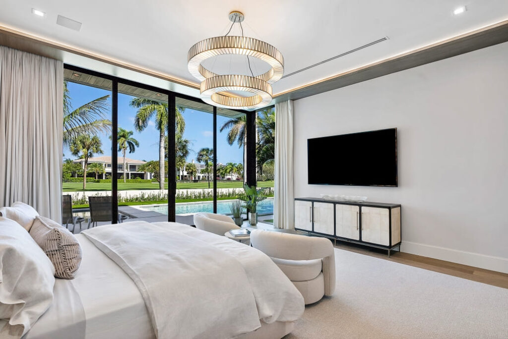 PH Interiors - Turnkey Signature Homes - Linear Luxe (26)