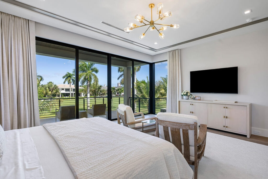 PH Interiors - Turnkey Signature Homes - Linear Luxe (39)