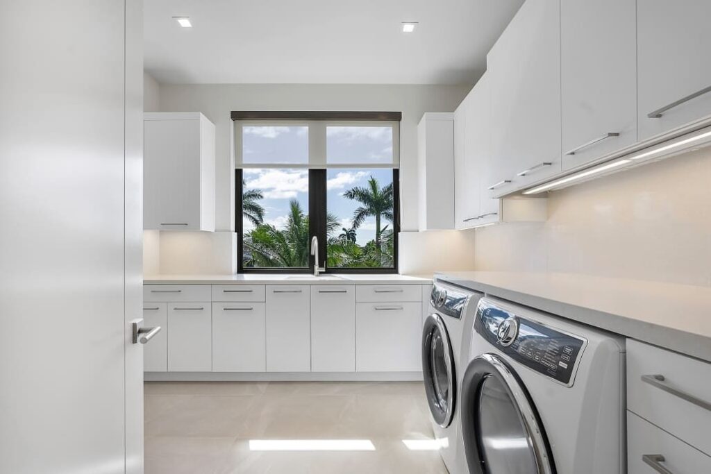 PH Interiors - Turnkey Signature Homes - Linear Luxe (47)