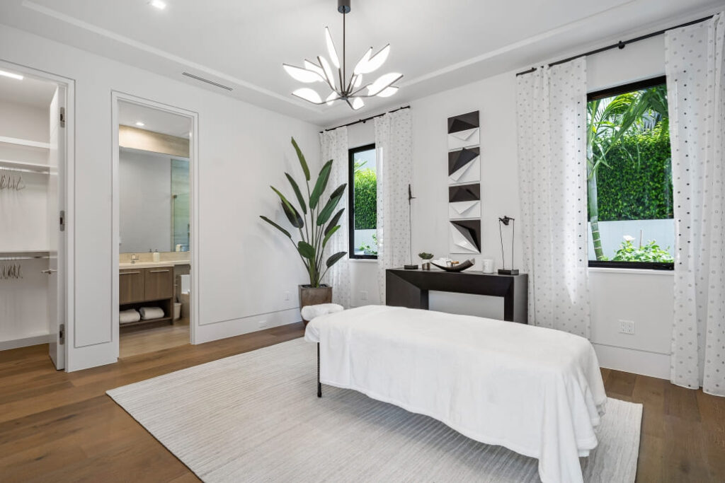 PH Interiors - Turnkey Signature Homes - Modern Fascination (35)